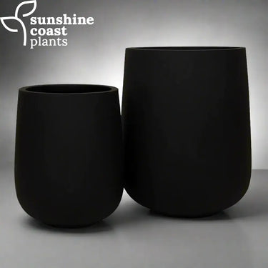 Hamptons pots with smooth matte finishes and rounded bases, ideal for indoor or outdoor plant styling